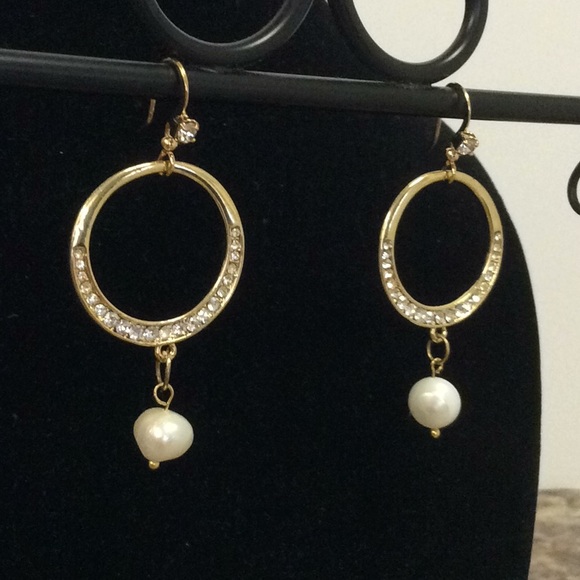 Genuine Pearl & Rhinestone Earrings - Picture 5 of 6